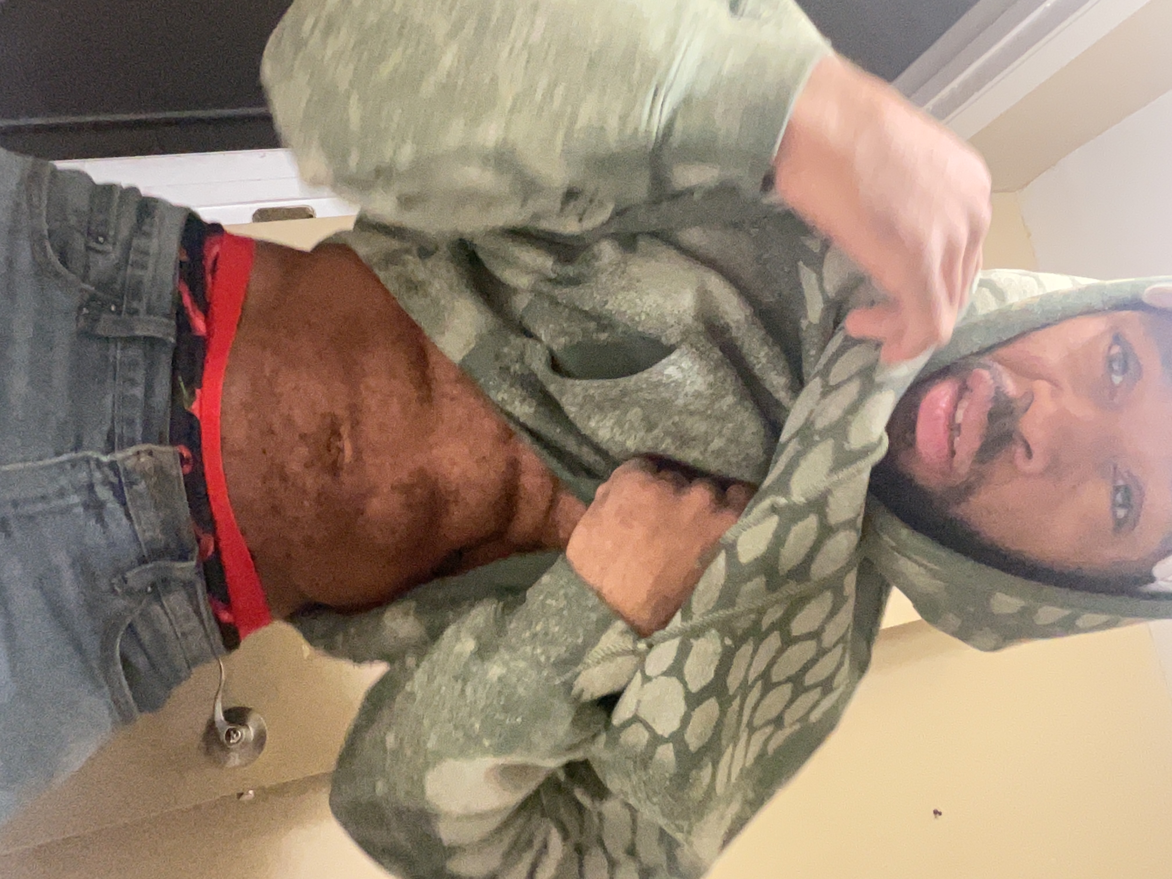 Sage green honeycomb cropped